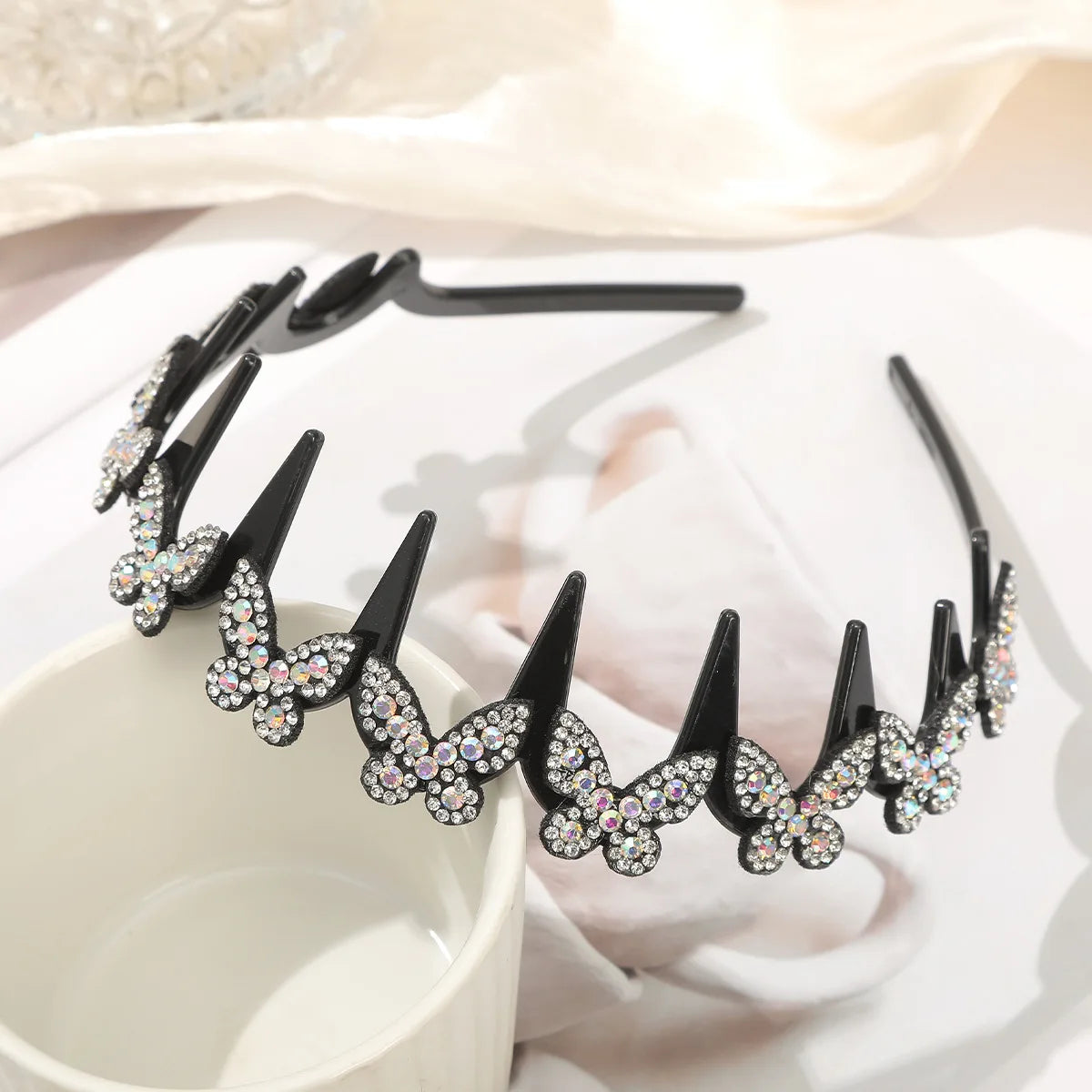 Rhinestone Butterfly Wavy Headband for Women - 10
