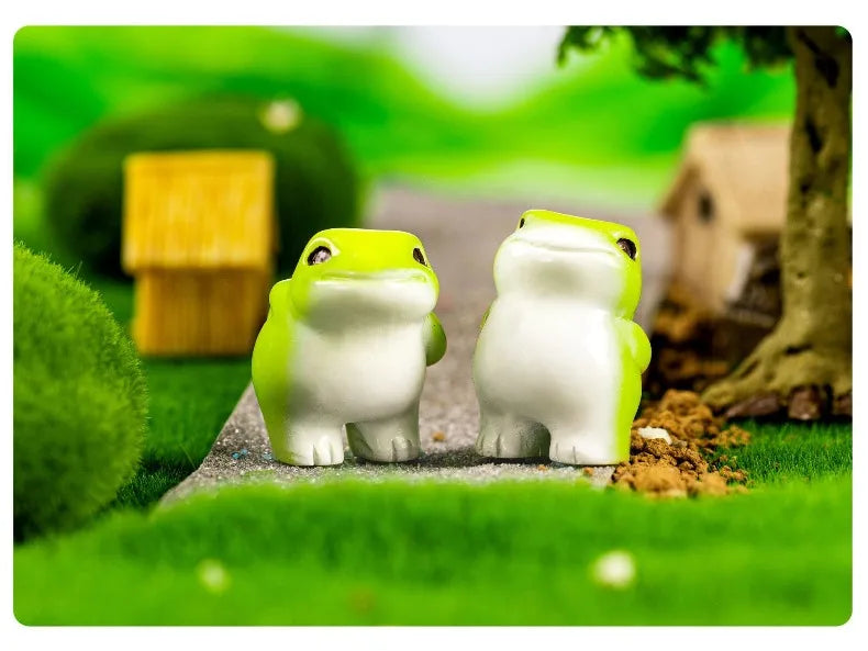 6-Piece Cute Miniature Resin Frog Figurine Set for Home Decor