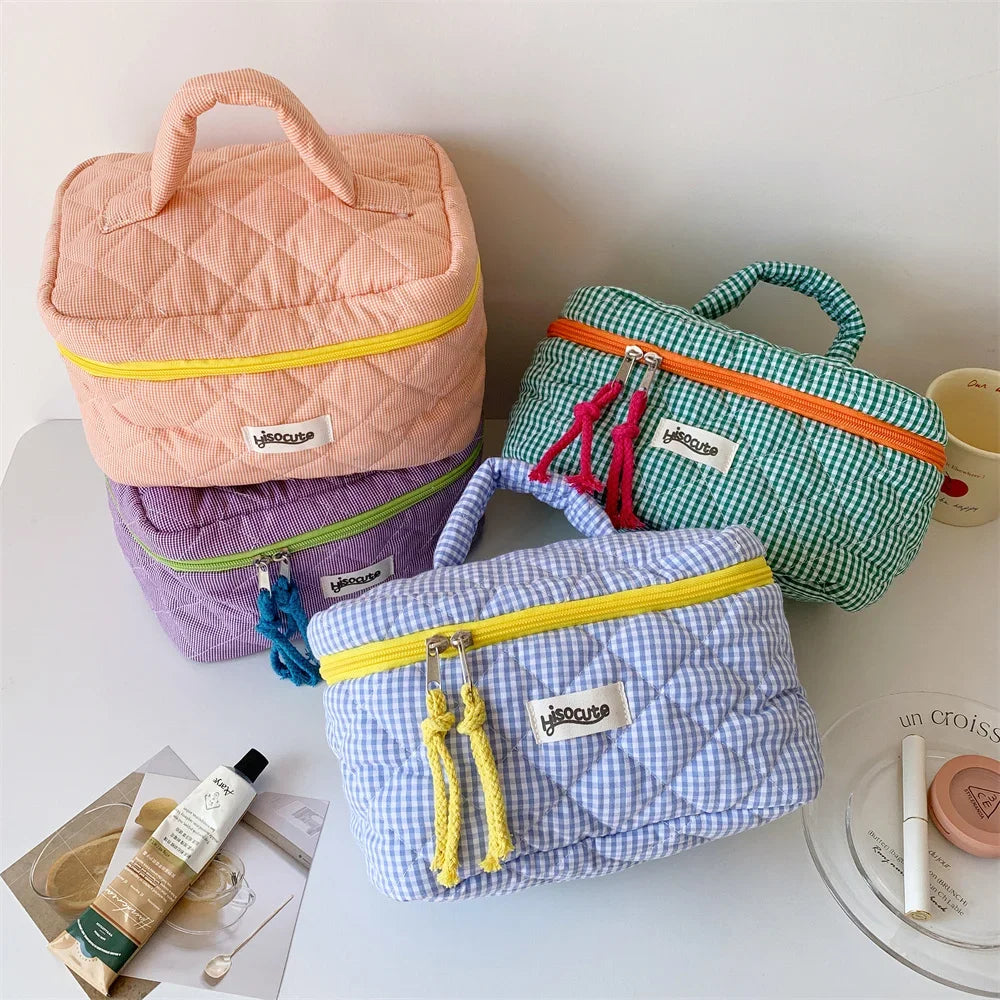 Portable Quilted Plaid Travel Makeup Bag - 9