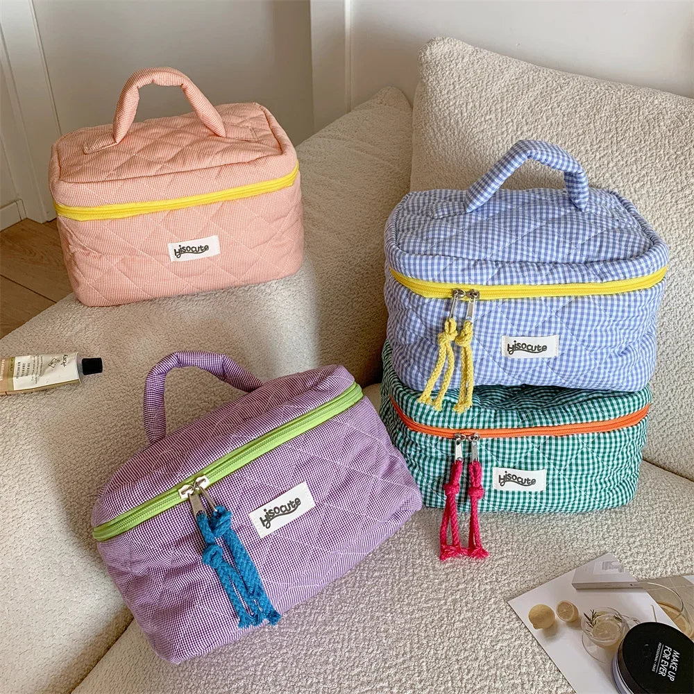 Portable Quilted Plaid Travel Makeup Bag