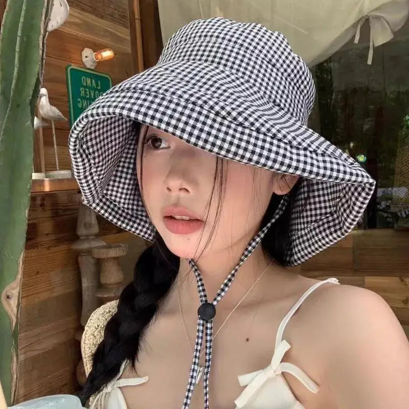 Women's Wide Brim Plaid Sun Hat for Summer Beach and Travel
