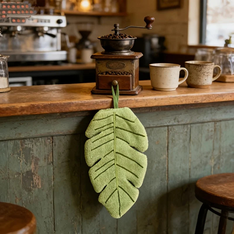 Decorative Leaf-Shaped Hanging Hand Towel