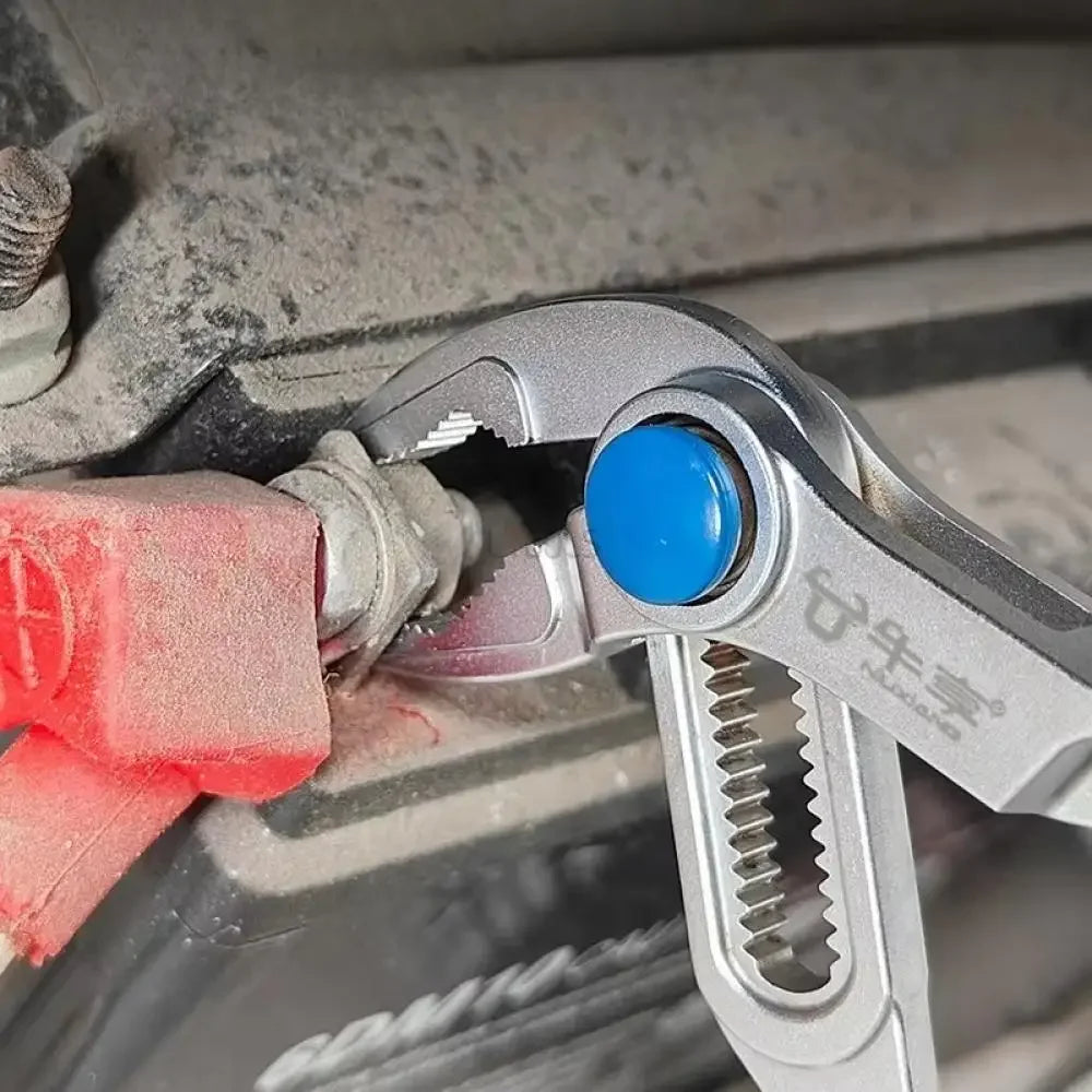 4-Inch Adjustable Plumbing Pipe Wrench for Tight Spaces - 14