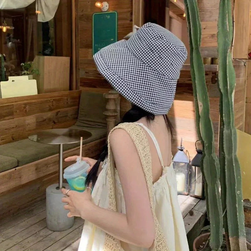 Women's Wide Brim Plaid Sun Hat for Summer Beach and Travel