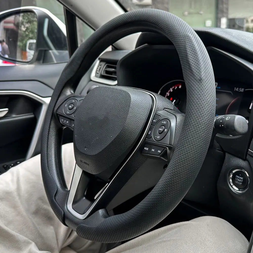 Universal Non-Slip Breathable Steering Wheel Cover - 2