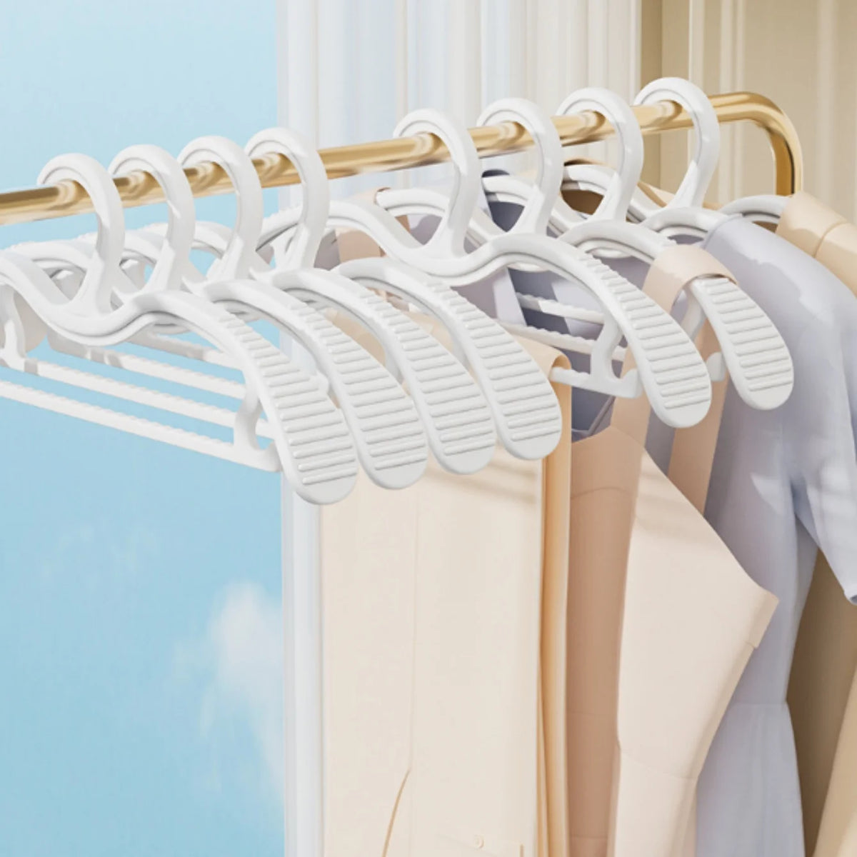 10 Pack Short Neck Clothes Hangers Space Saving Non Slip Coat Racks