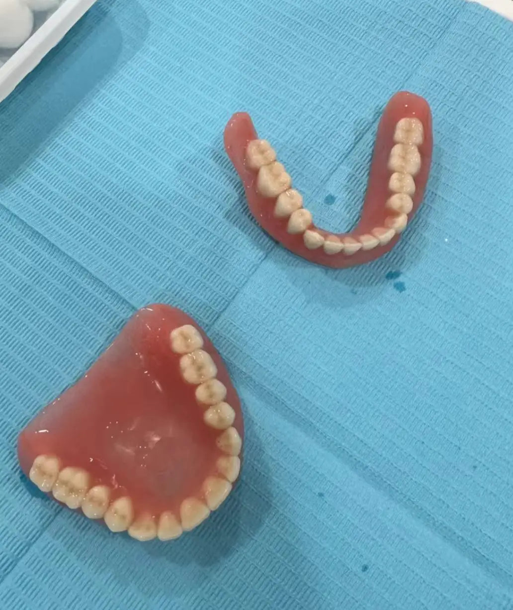 Moldable Silicone Instant Smile Denture Set