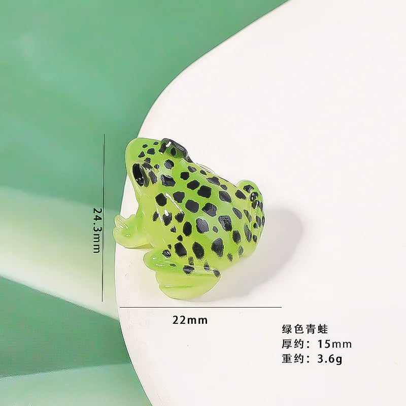 Miniature Luminous Frog Figurines for Moss Landscapes - 10