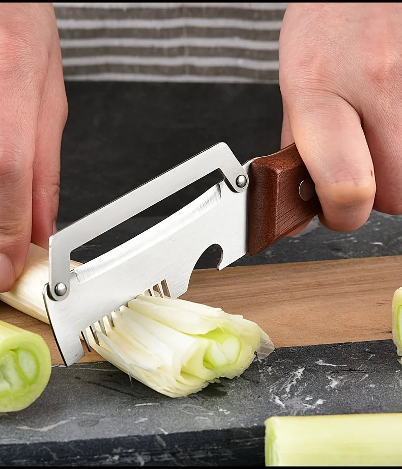 3-in-1 Multifunctional Vegetable Peeler and Scallion Slicer - 12