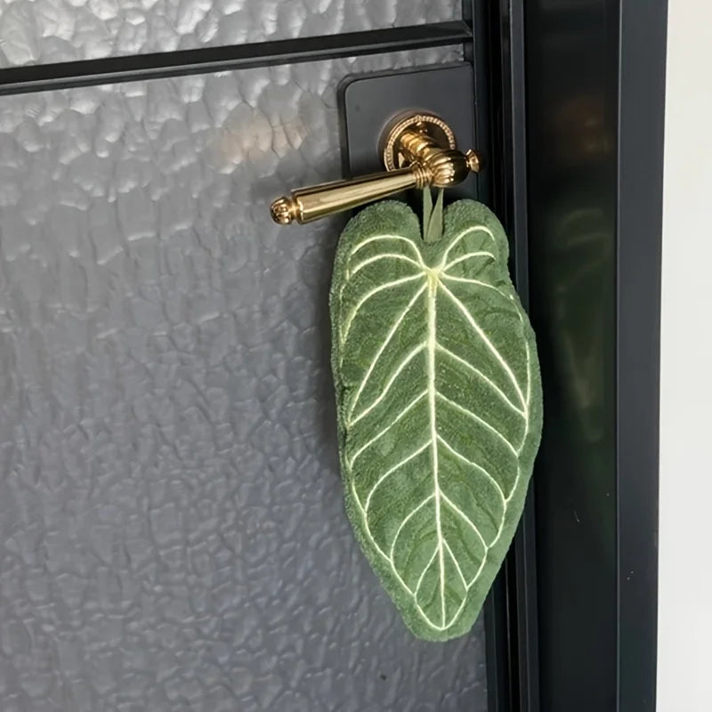 Absorbent Leaf-Shaped Hanging Hand Towel for Kitchen and Bathroom