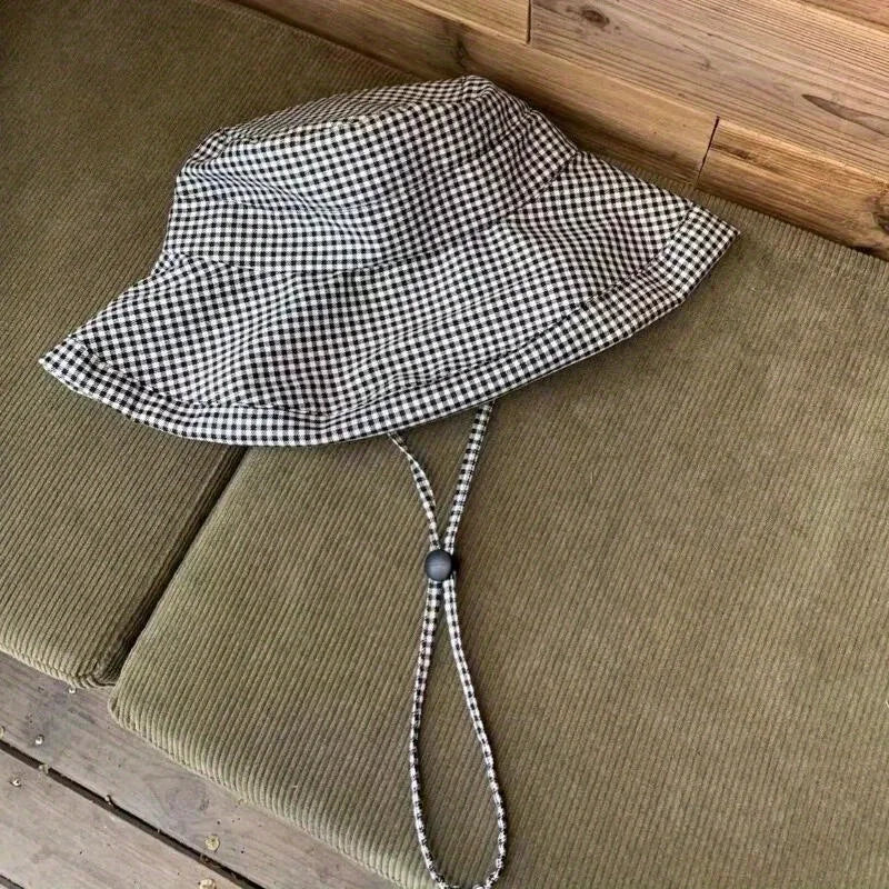 Women's Wide Brim Plaid Sun Hat for Summer Beach and Travel - 3