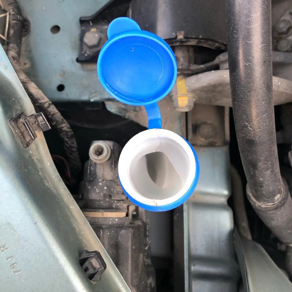 Windshield Wiper Fluid Reservoir Cap for Suzuki Swift and SX4 - 3