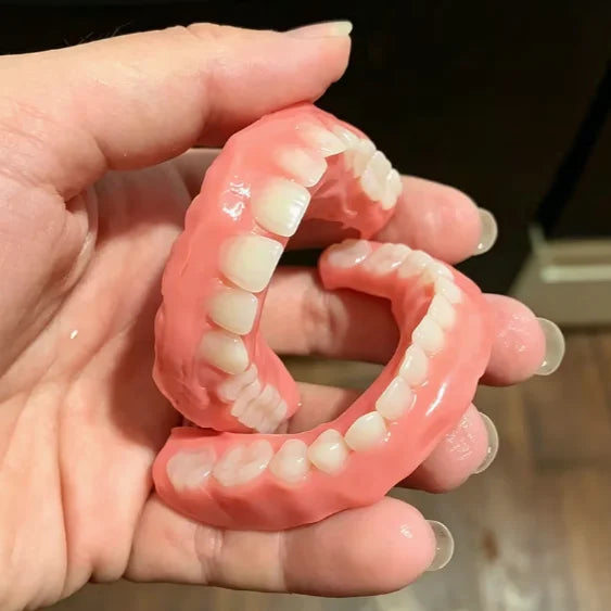 Comfort Fit Snap-On Silicone Dentures for Realistic Smile