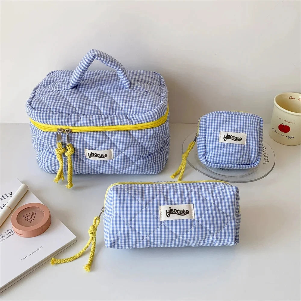 Portable Quilted Plaid Travel Makeup Bag - 21