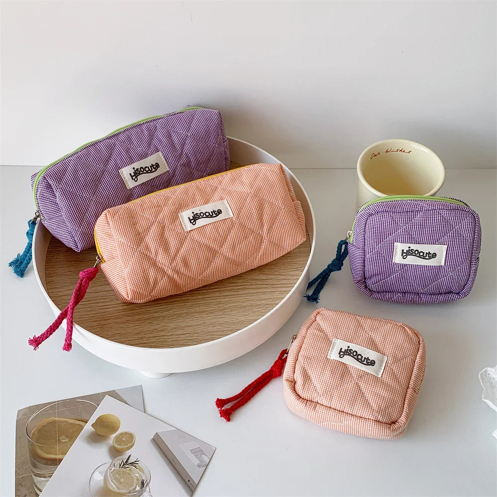 Portable Quilted Plaid Travel Makeup Bag