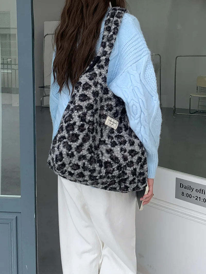 Leopard Print Plush Tote Bag for Daily Commute