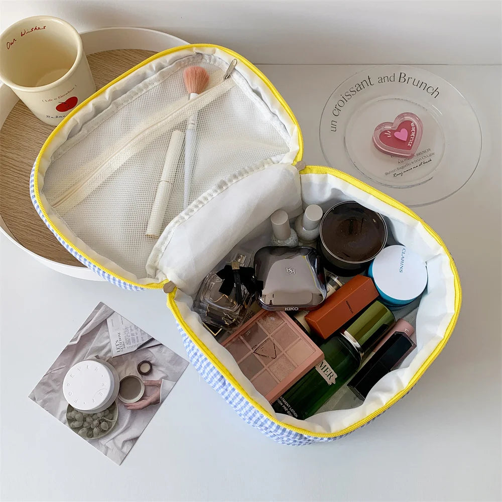 Portable Quilted Plaid Travel Makeup Bag