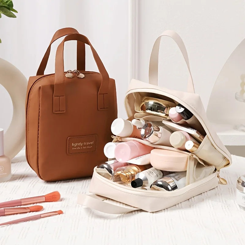 Portable Large Capacity Travel Makeup Toiletry Bag - 1