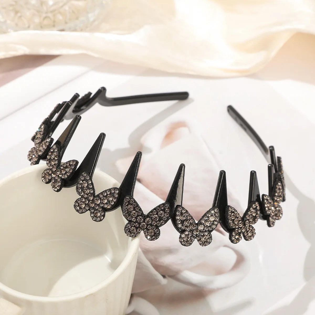 Rhinestone Butterfly Wavy Headband for Women - 11