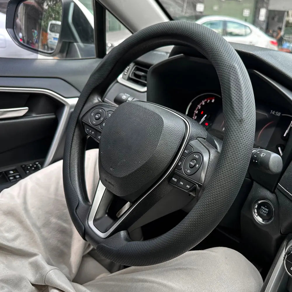 Universal Non-Slip Breathable Car Steering Wheel Cover - 3