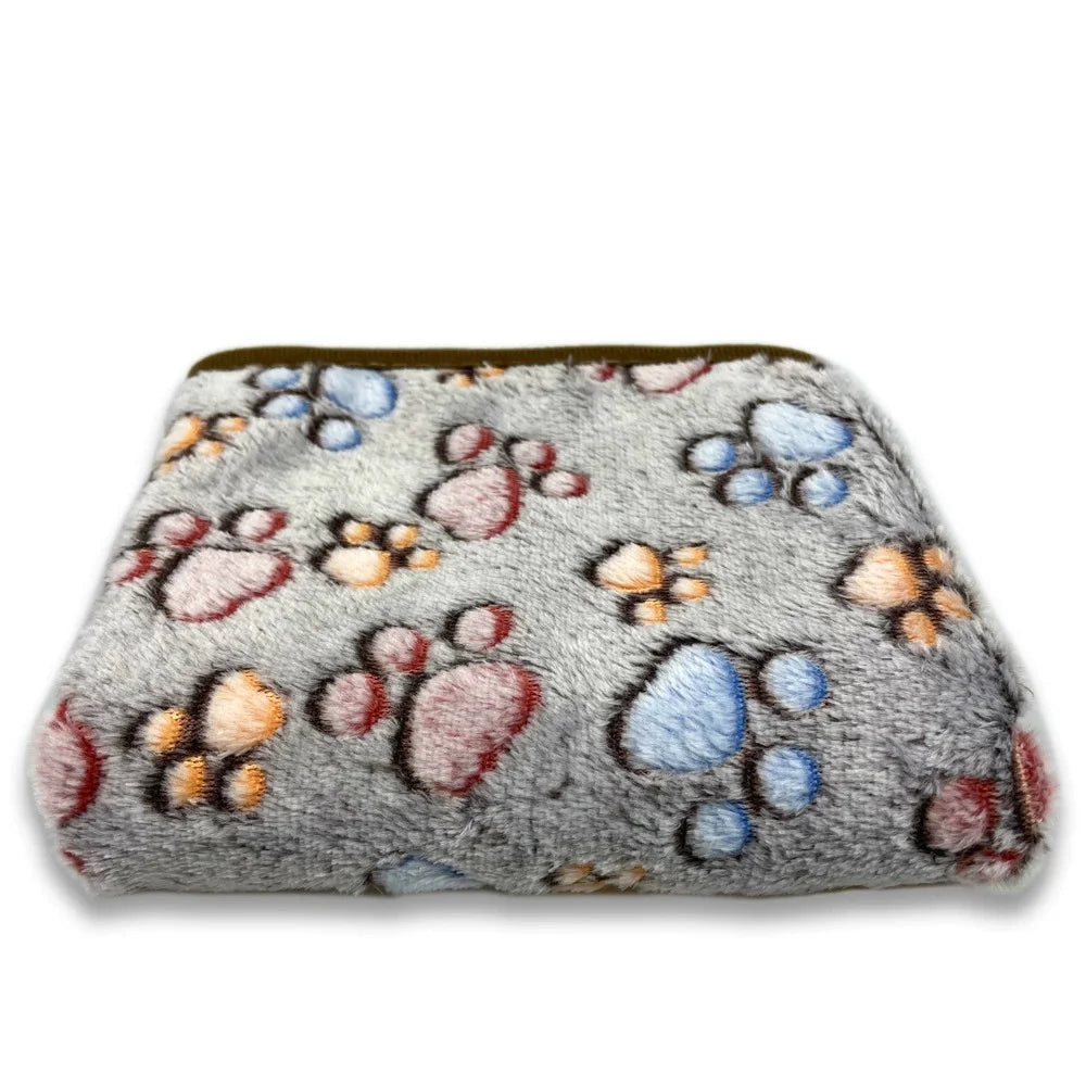 Soft Fluffy Fleece Pet Blanket for Dogs and Cats