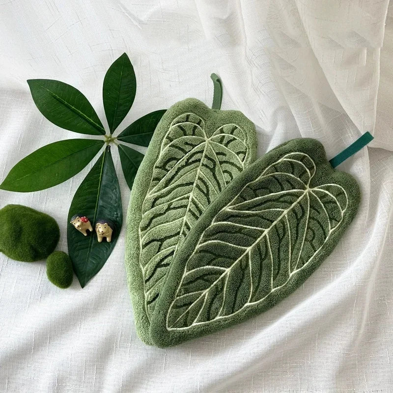 Absorbent Leaf-Shaped Hanging Hand Towel for Kitchen and Bathroom - 4