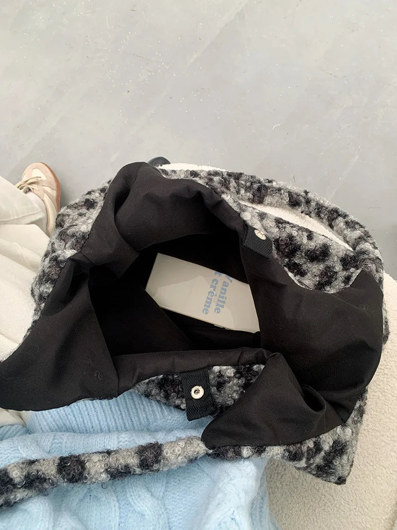 Leopard Print Plush Tote Bag for Daily Commute - 17